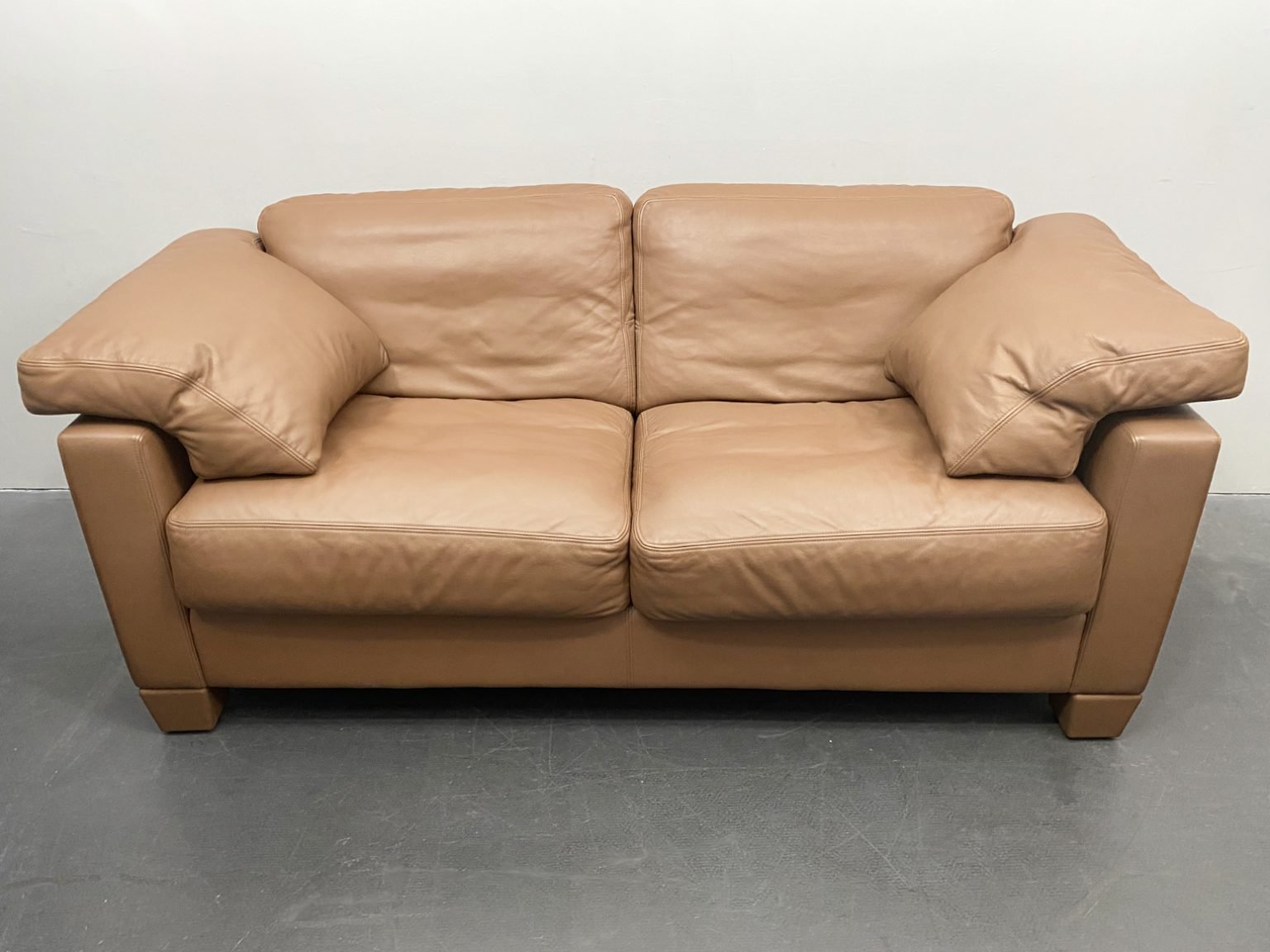 Whoppah Leather Sofa by De Sede Leather - Tweedehands