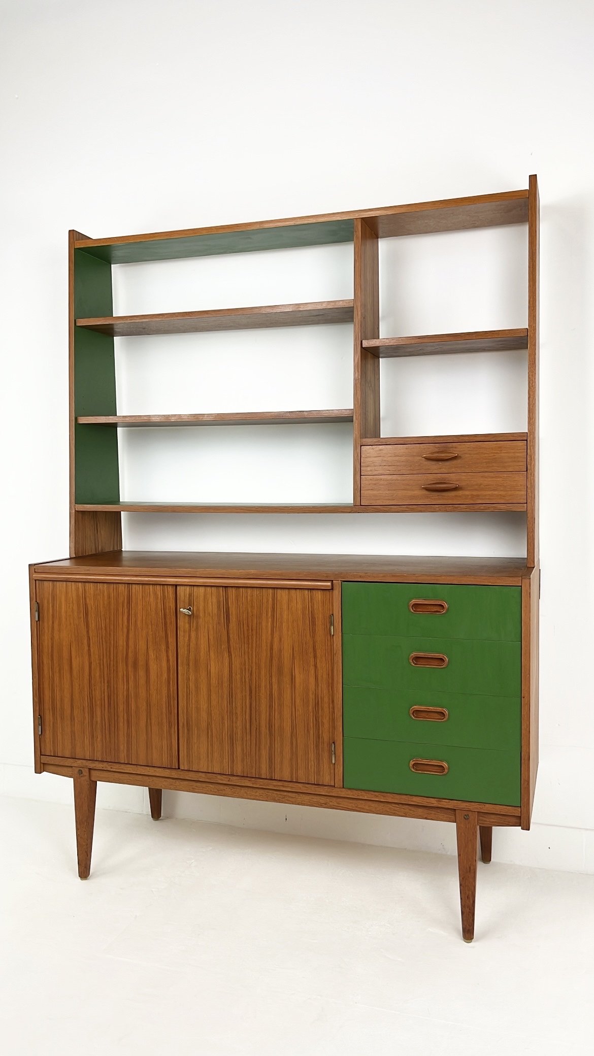 Whoppah Zweeds vintage dressoir boekenkast Wood - Tweedehands