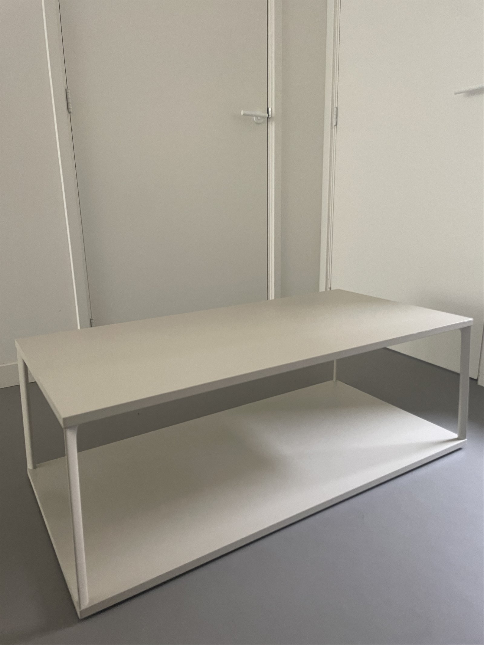 Hay Eifel rectangular salontafel Aluminium/Mdf - Tweedehands