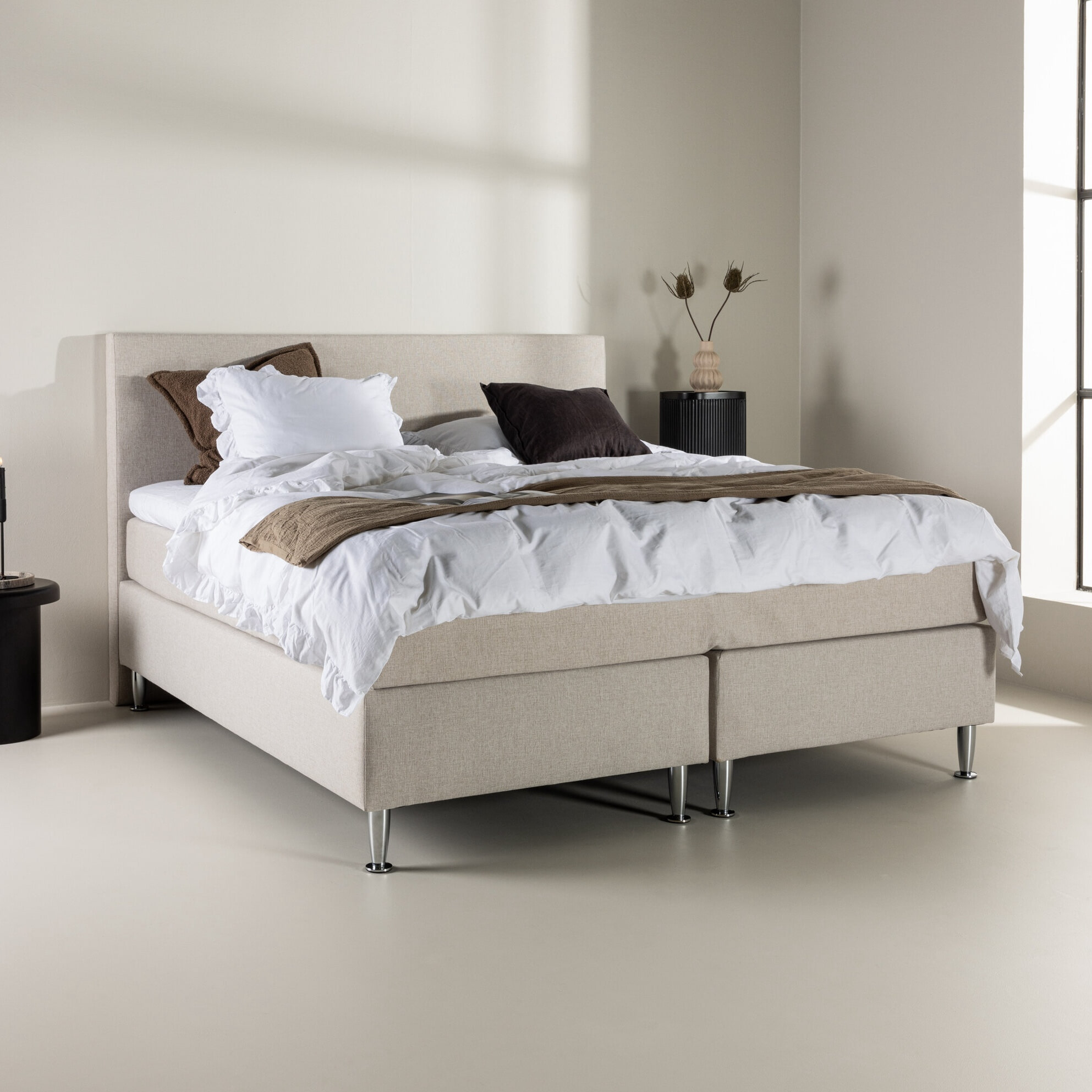 Nohr Bed Jacquise 180 x 200cm - Beige