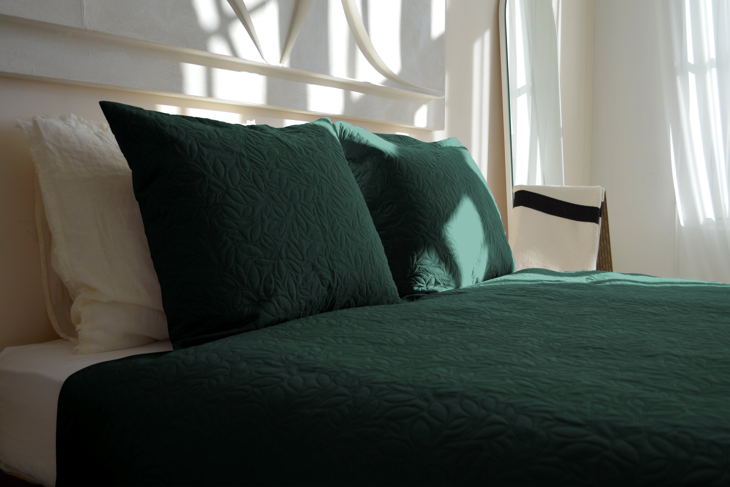 Zydante Home - Bedsprei incl. 2 kussenslopen - Dark Green - Flowers - 220 x 240