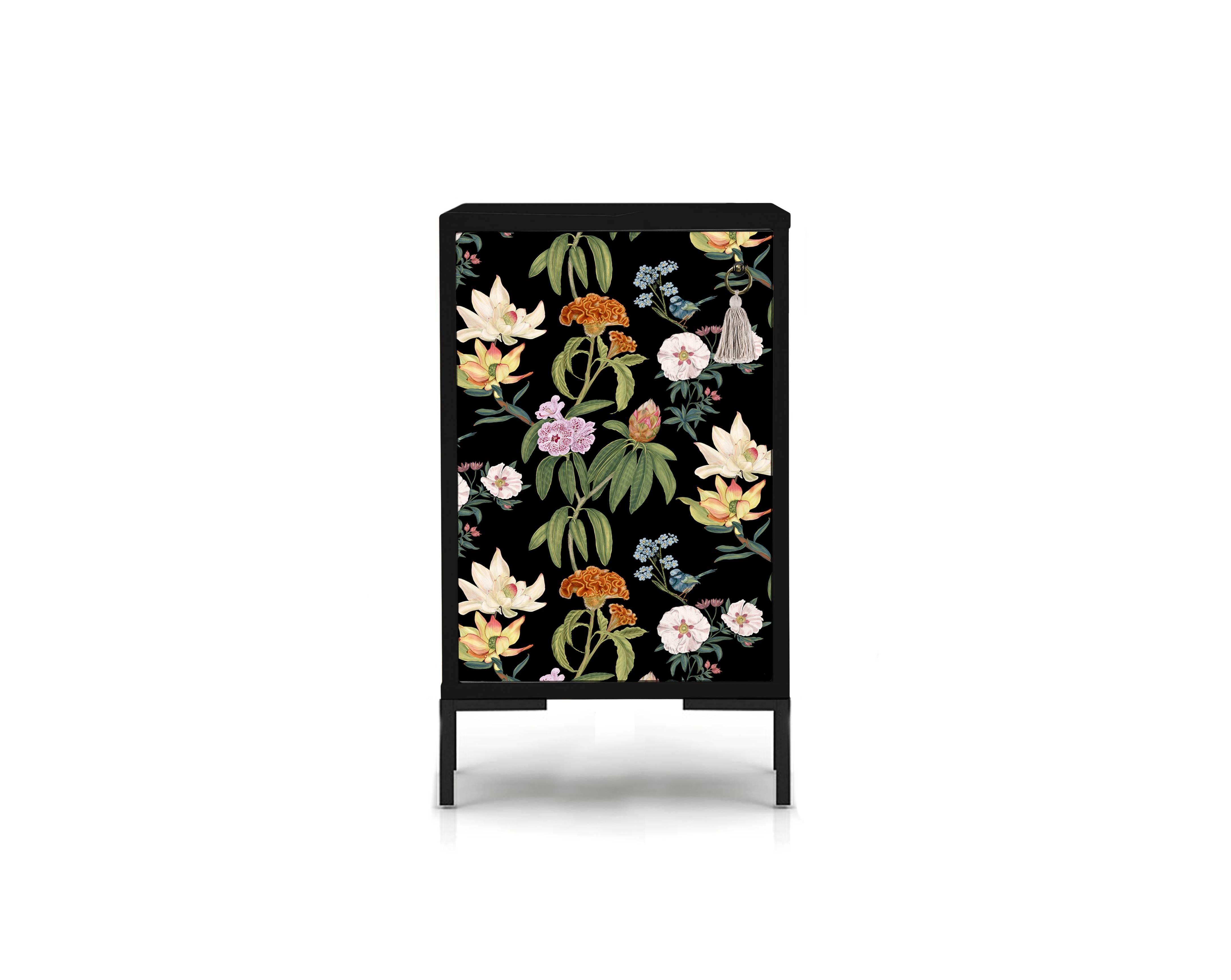 Really Nice Things Nachtkastje Miquel Black Flowers | 