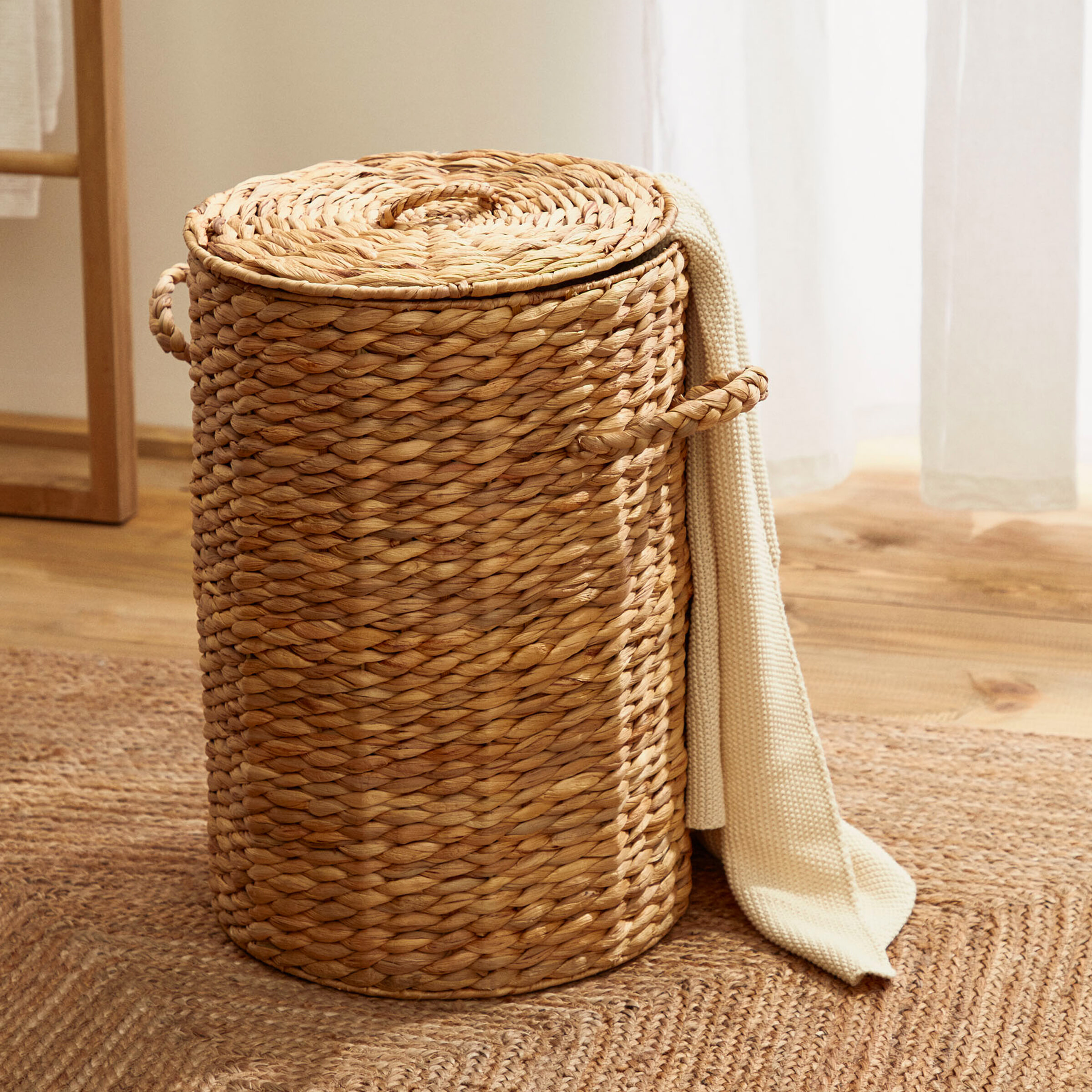 Kave Home Wasmand Yessira 55cm, Waterhyacint - Naturel