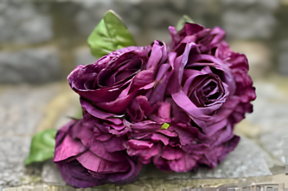Buitengewoon de boet Boeket nieuwe fuchsia rozen en hortensia's - 