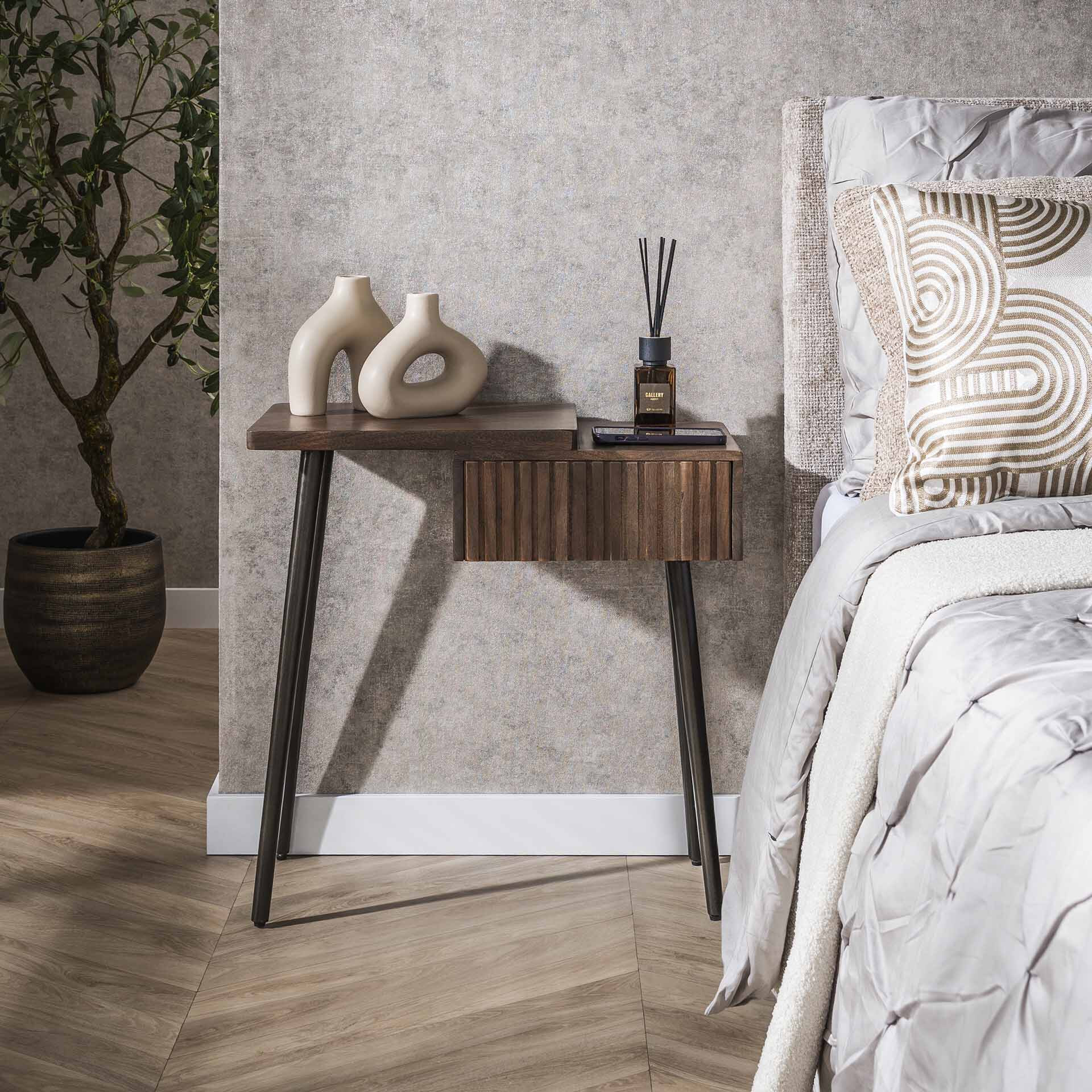 LifestyleFurn Nachtkastje Alania Links, Met 1 lade en legplank, Acaciahout - Massief acacia bruin