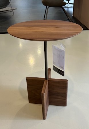 Beek Cross bijzzettafel