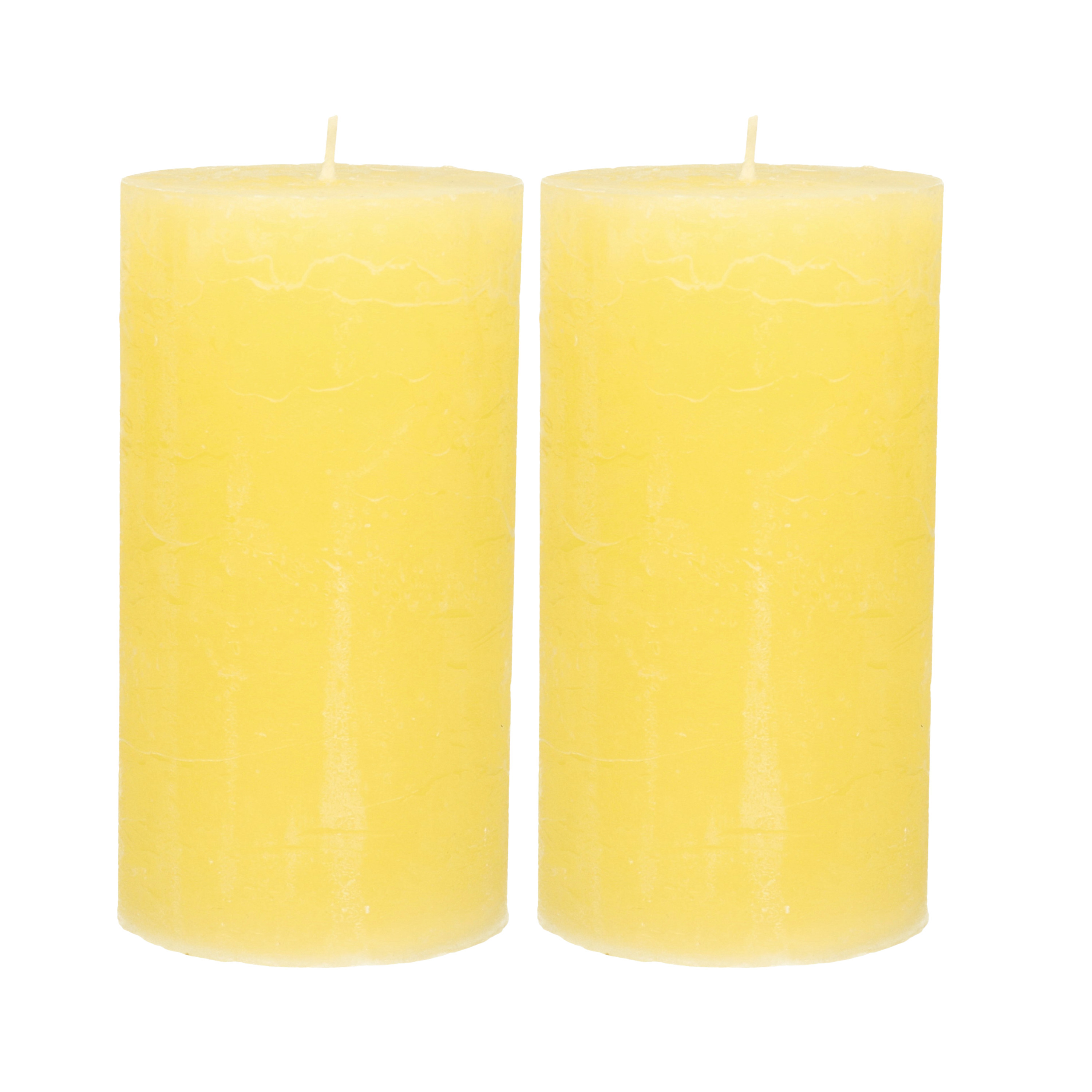 Atmosphera Stompkaars - 2x - geel - 7 x 13 cm - rustiek model - cilinderkaars - kaars -