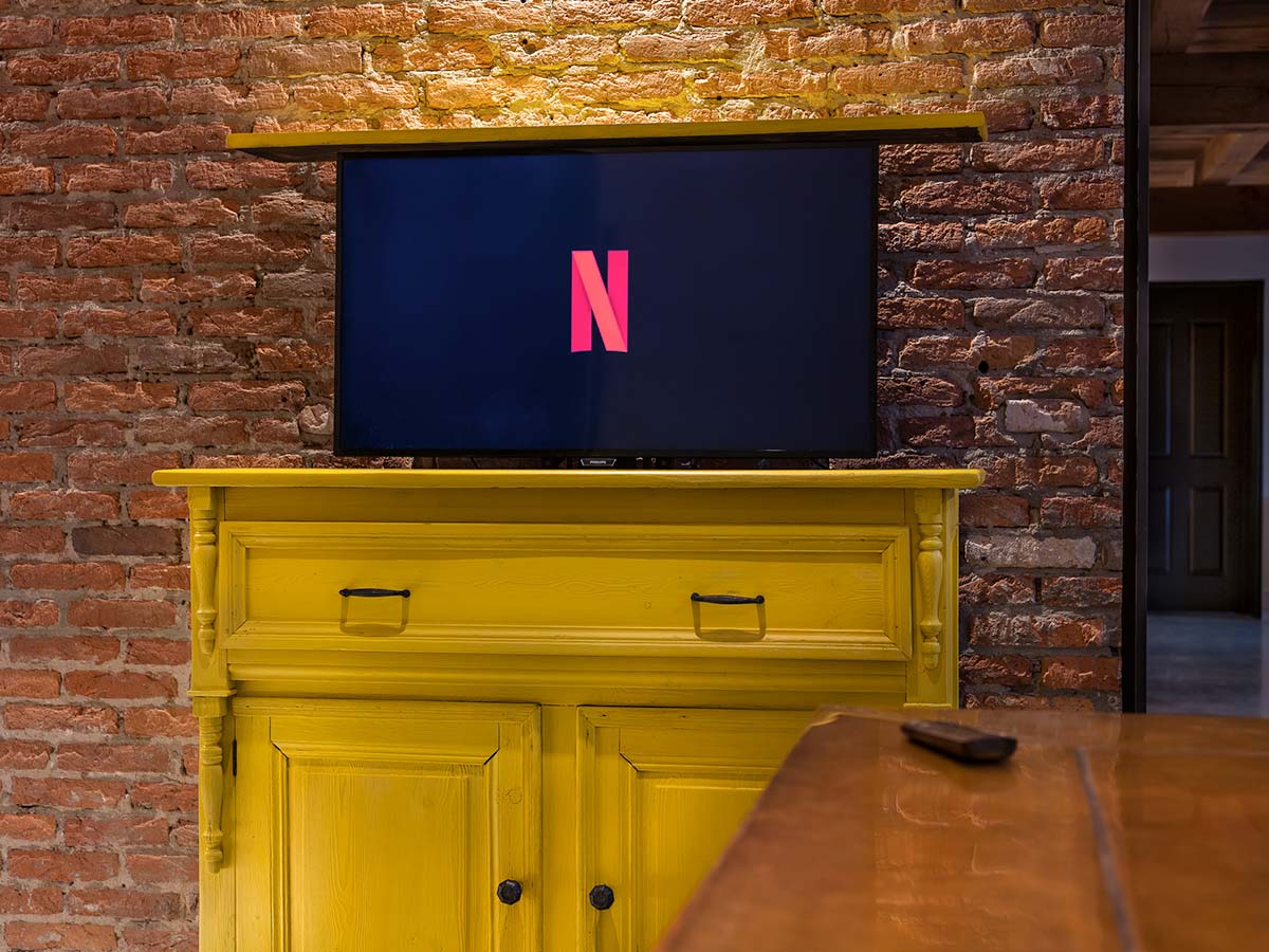 Tvlift-meubel.nl TV lift meubel geel 48 inch