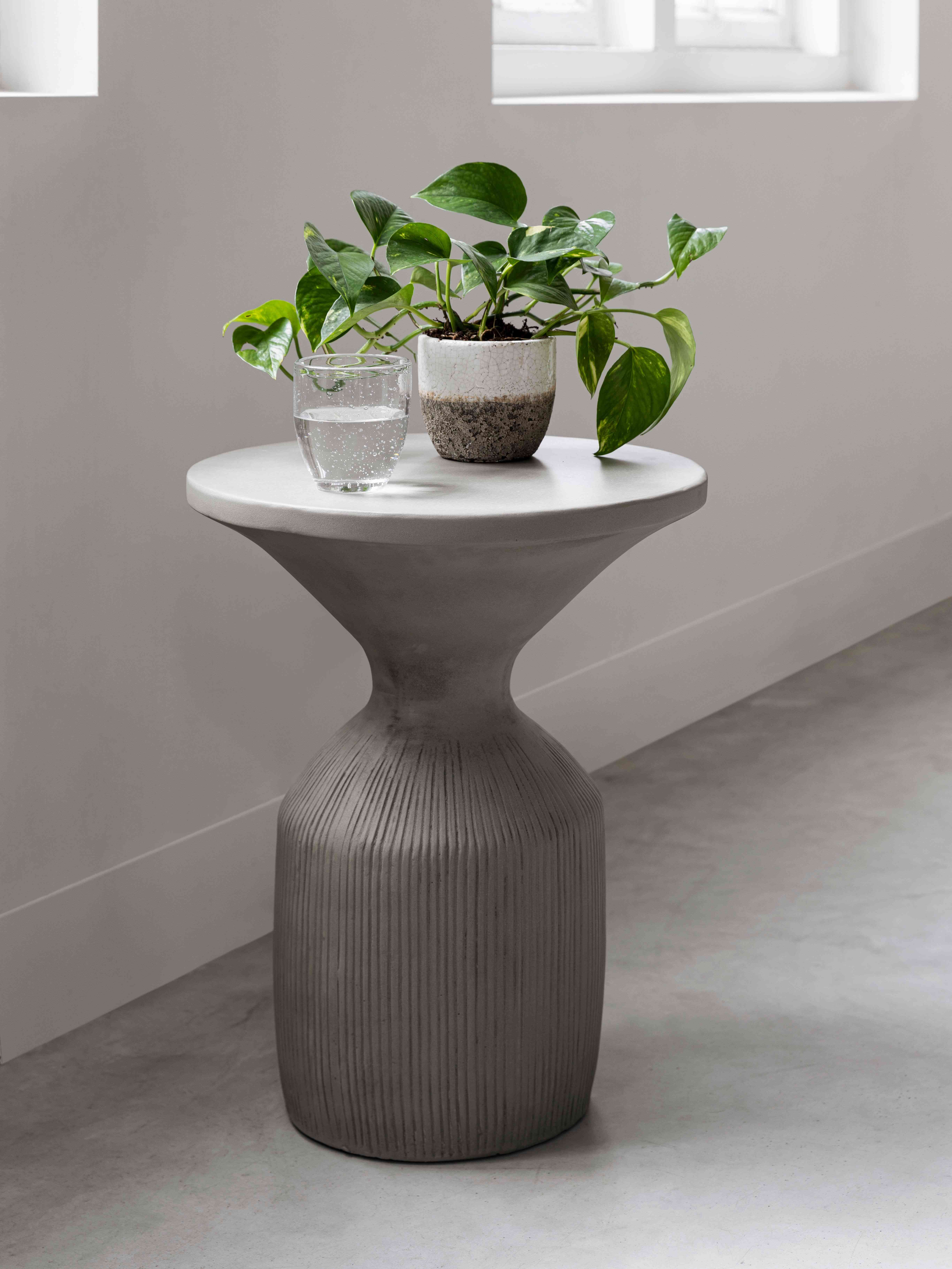 MUST Living Bijzettafel Flora, 51cm - Olijf