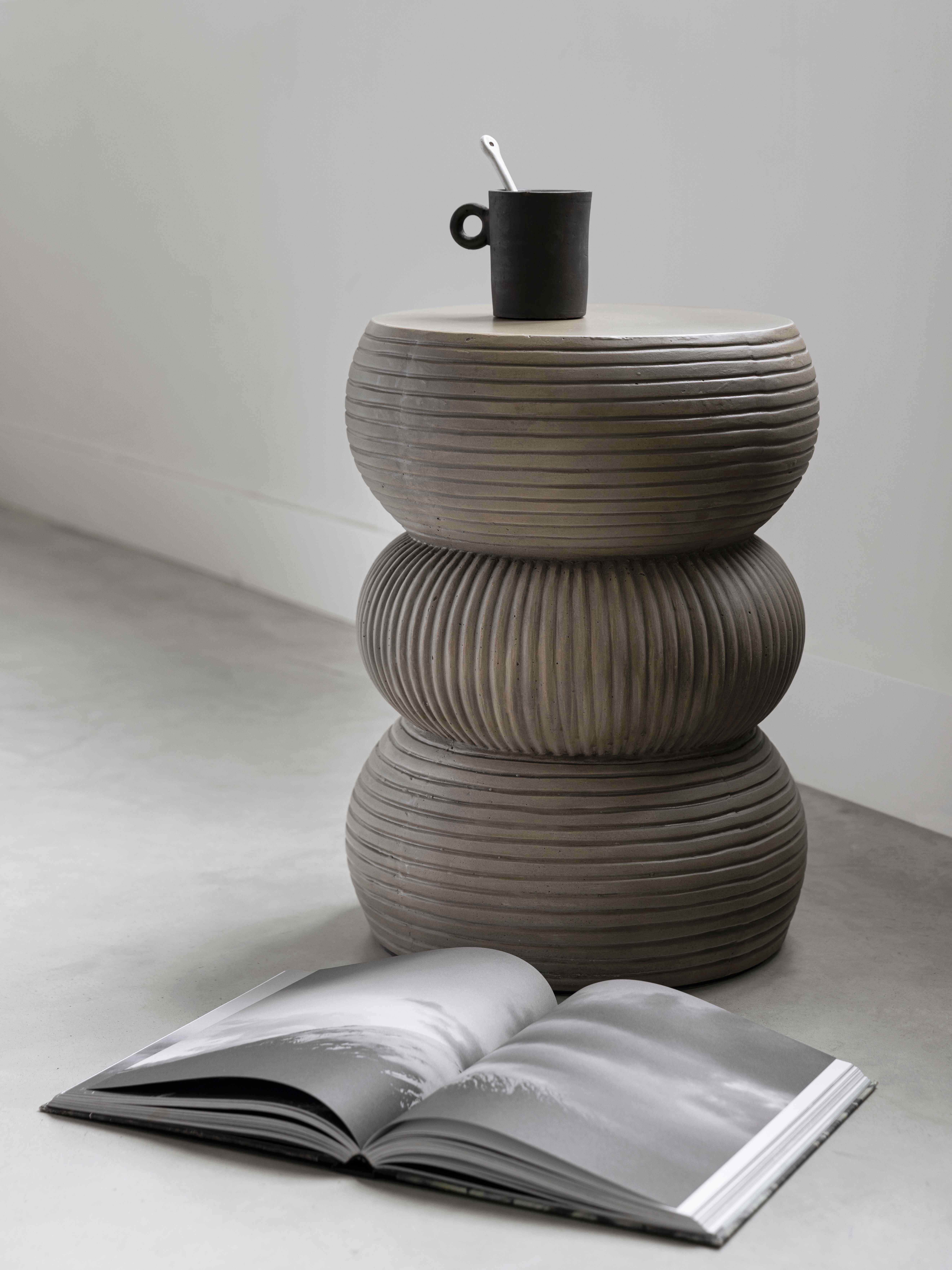 MUST Living Bijzettafel Slice, Ø35cm - Olive