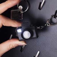 Kikkerland Camera LED sleutelhanger