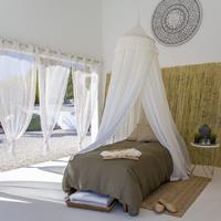 Bambulah Luxury single bed mosquito net by , 100% organic cotton, Handmade in Bali, round, 250cm height, bed net reinforced and high-quality finish